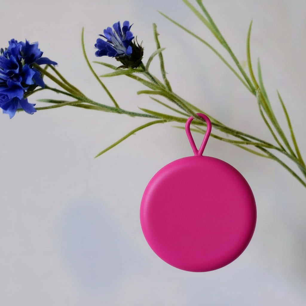 VelunaCase- hygiejnisk opbevaring til menstruationsdisk. Forfra i pink. 